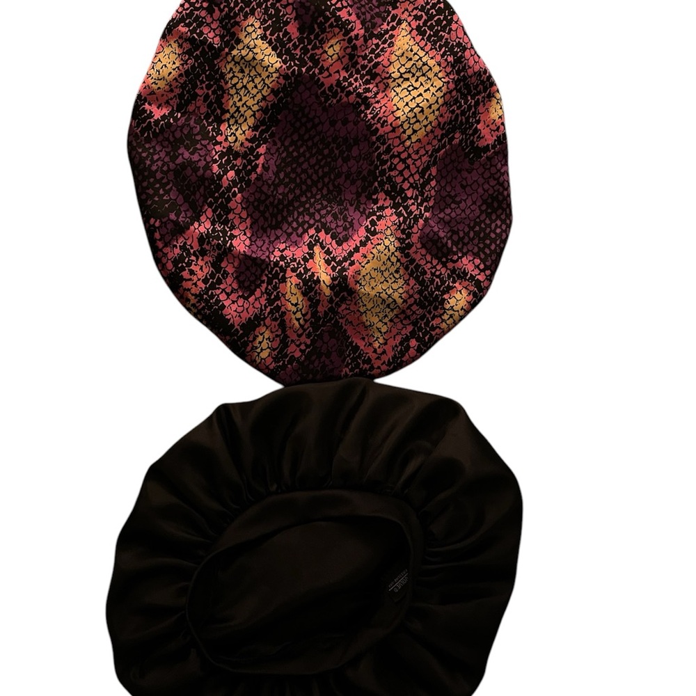 Stylish Snake Print Satin Bonnet